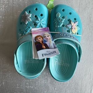 CROCS Kids Frozen Slippers - Aqua Blue.